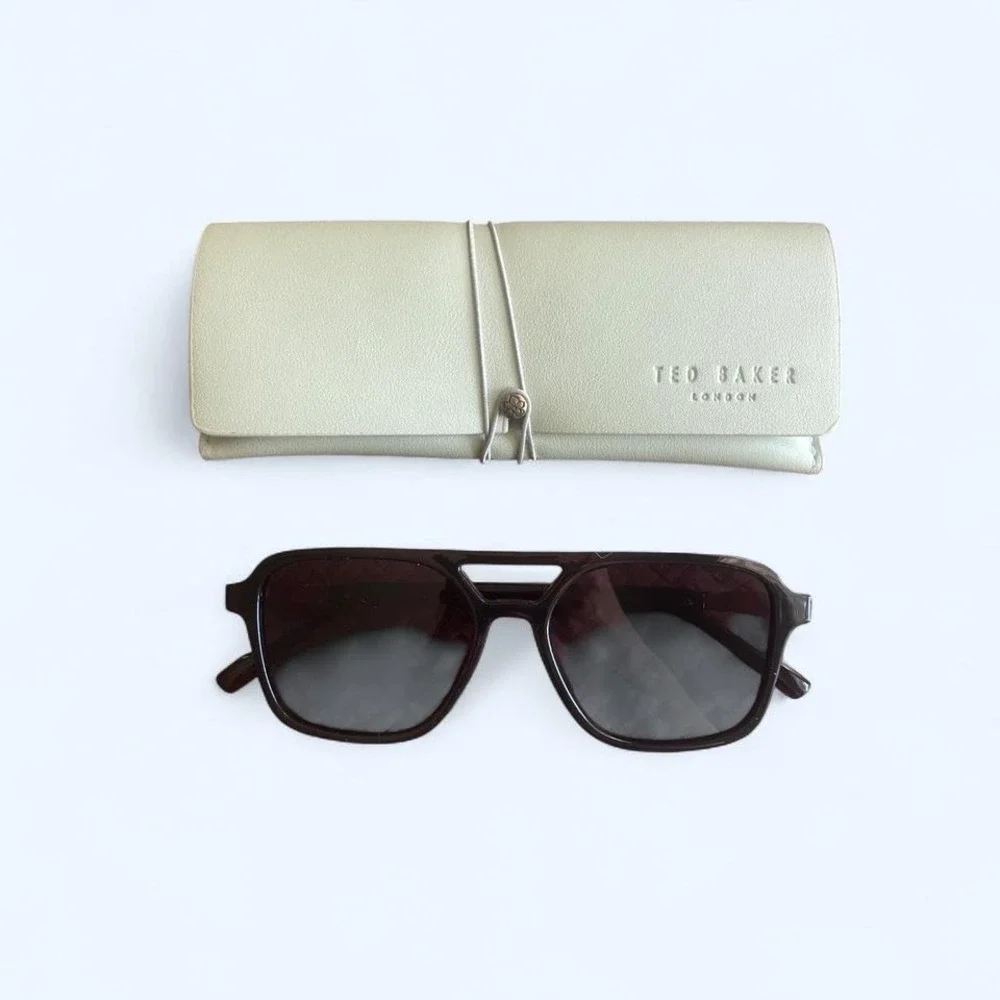 Square‎ shape black sunglasses with Ted Baker case
